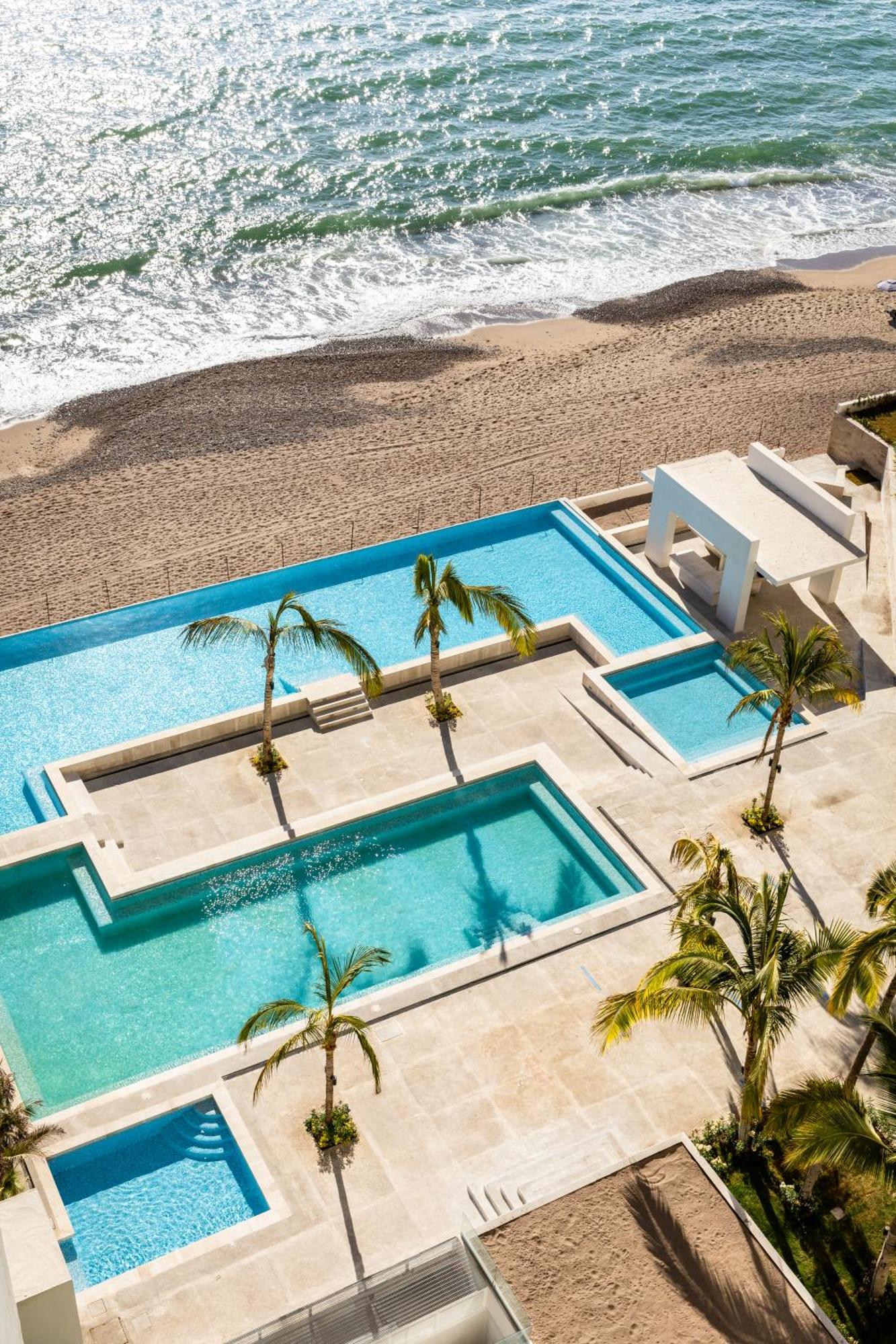 Harbor 13008A Artistic Beachfront Studio By Moikkarentals Puerto Vallarta Exterior photo